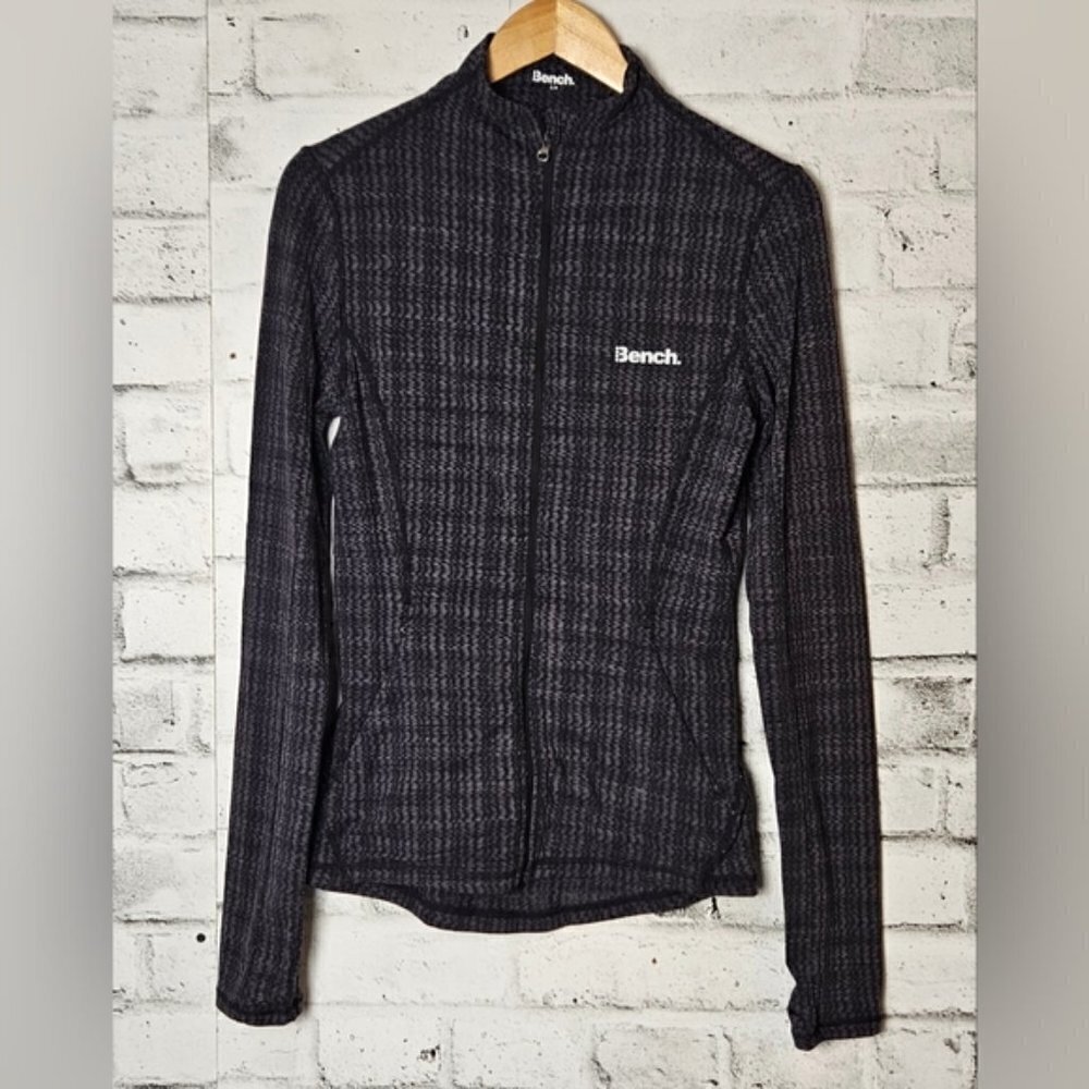 BENCH Lightweight Zip-Up Black & Gray Sweater